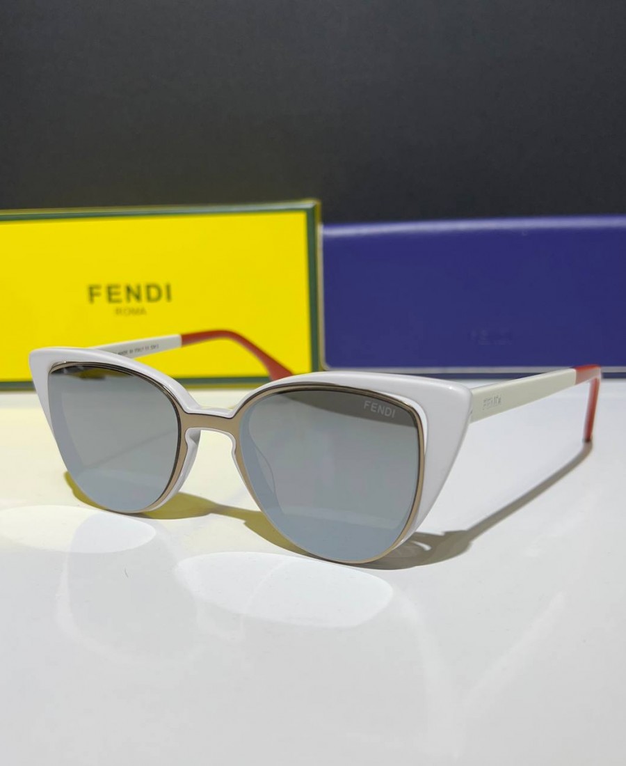 FENDİ GÖZLÜK 2