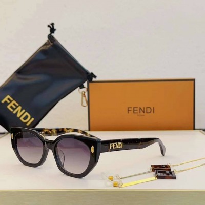 FENDİ GÖZLÜK 6