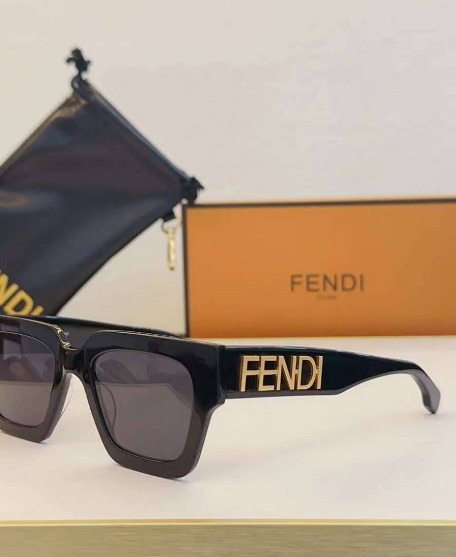 FENDİ GÖZLÜK 13