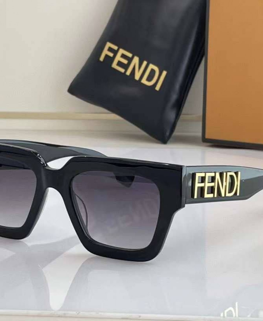 FENDİ GÖZLÜK 15