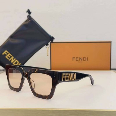 FENDİ GÖZLÜK 18