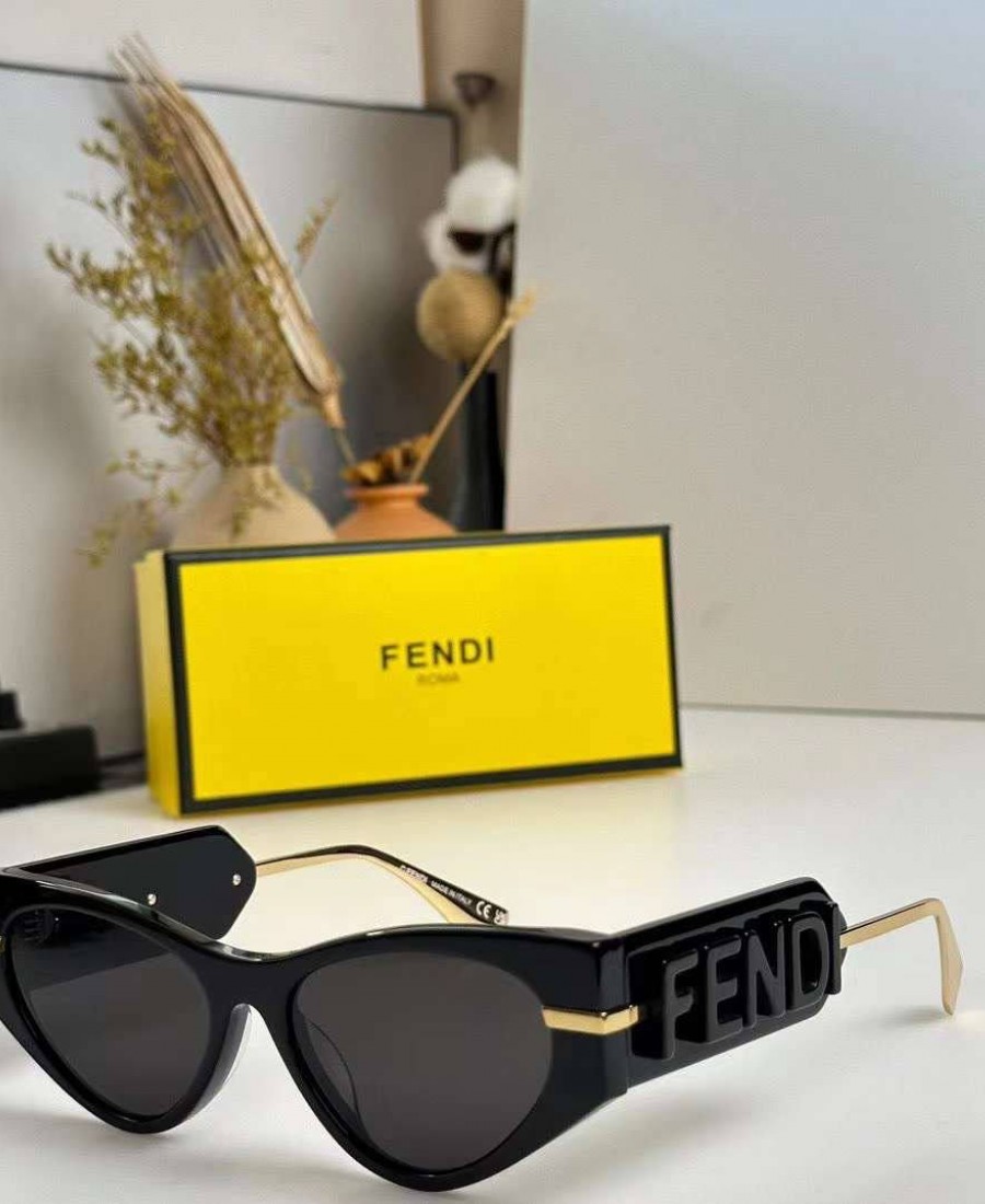 FENDİ GÖZLÜK 29