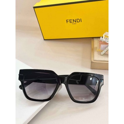 FENDİ GÖZLÜK 43