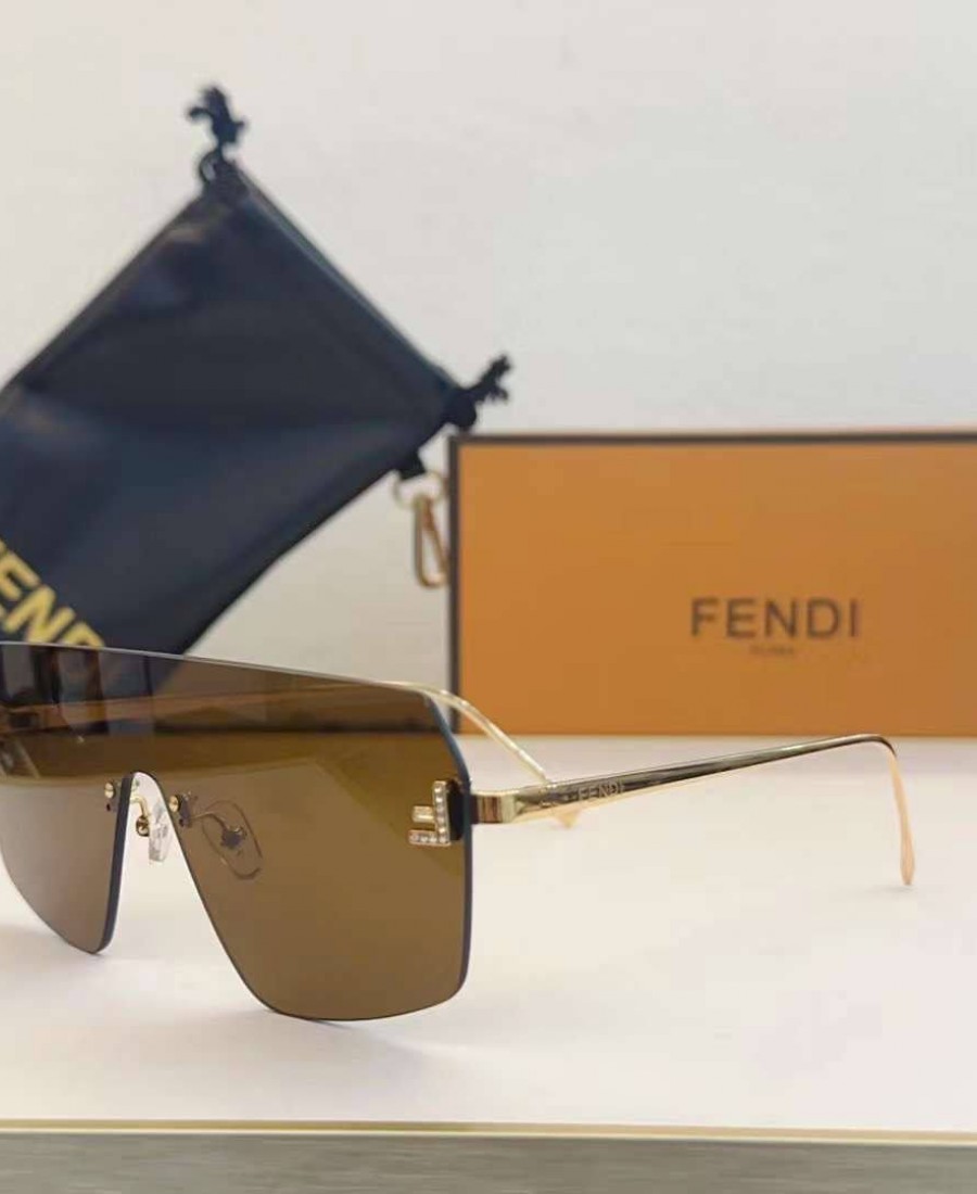 FENDİ GÖZLÜK 61