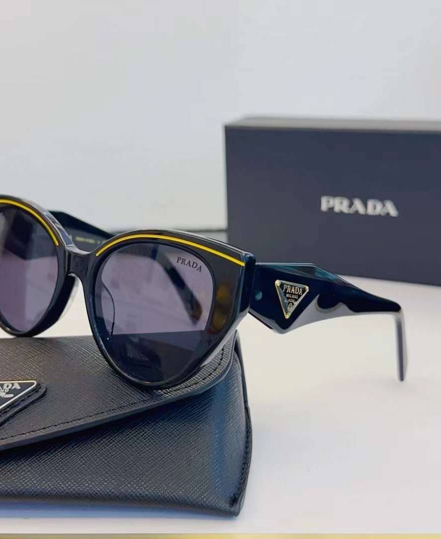 PRADA GÖZLÜK 37