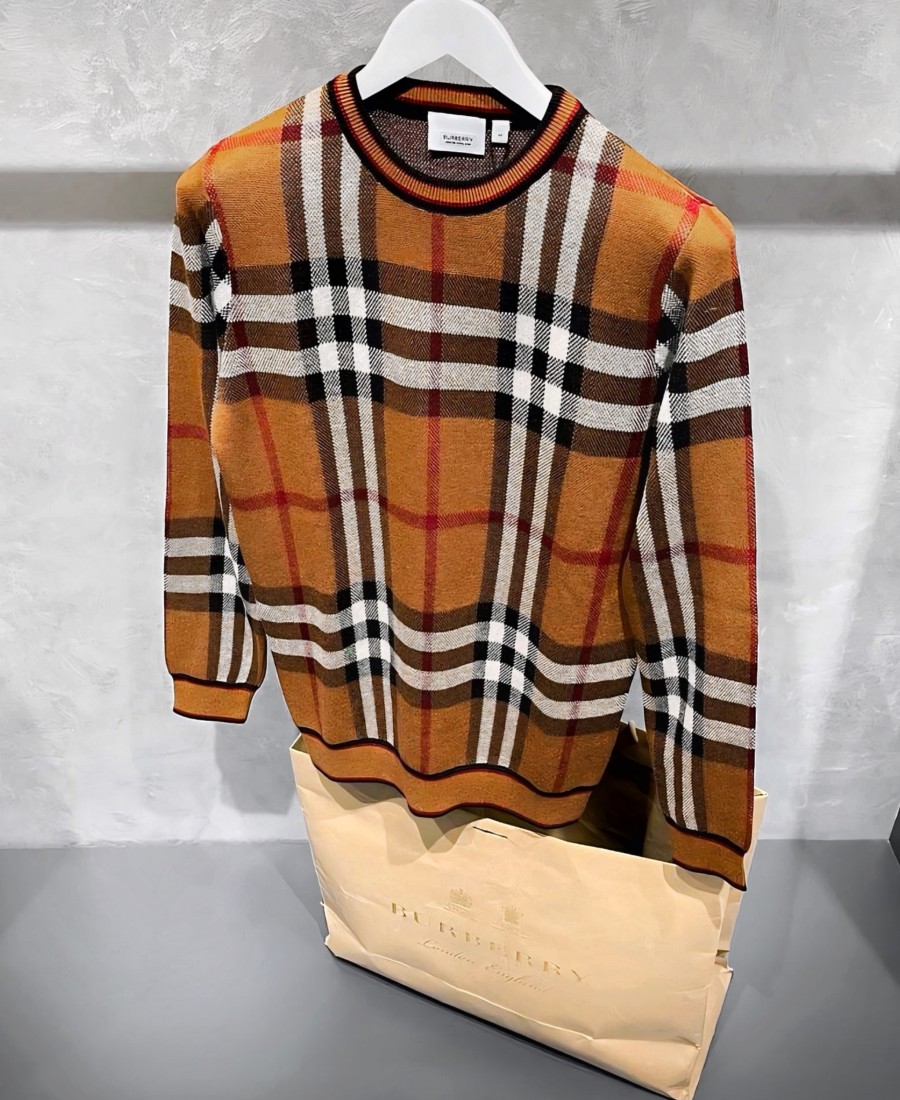 BURBERRY TRİKO SWEAT 33