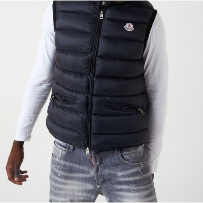 MONCLER YELEK 11