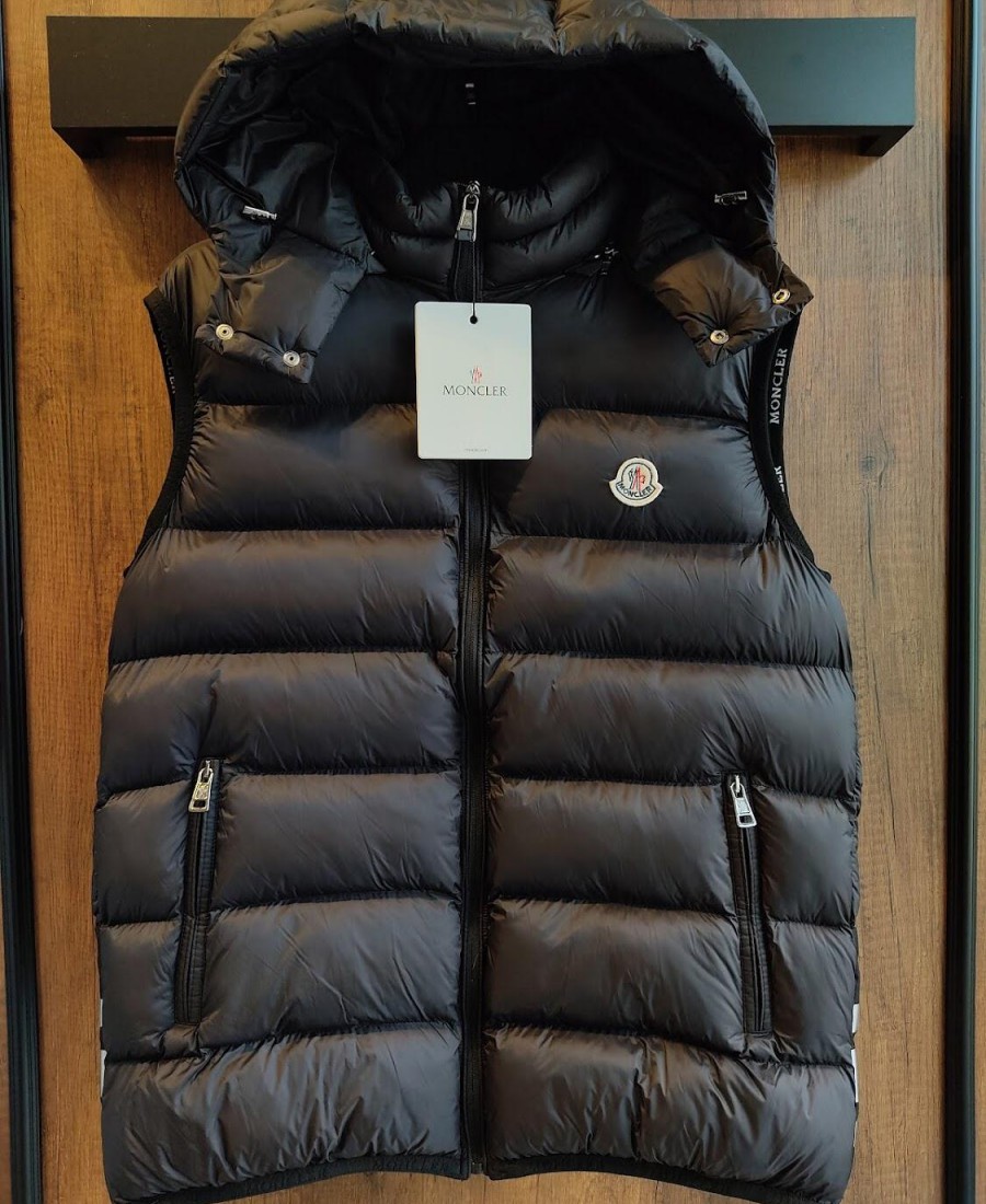 MONCLER YELEK 13