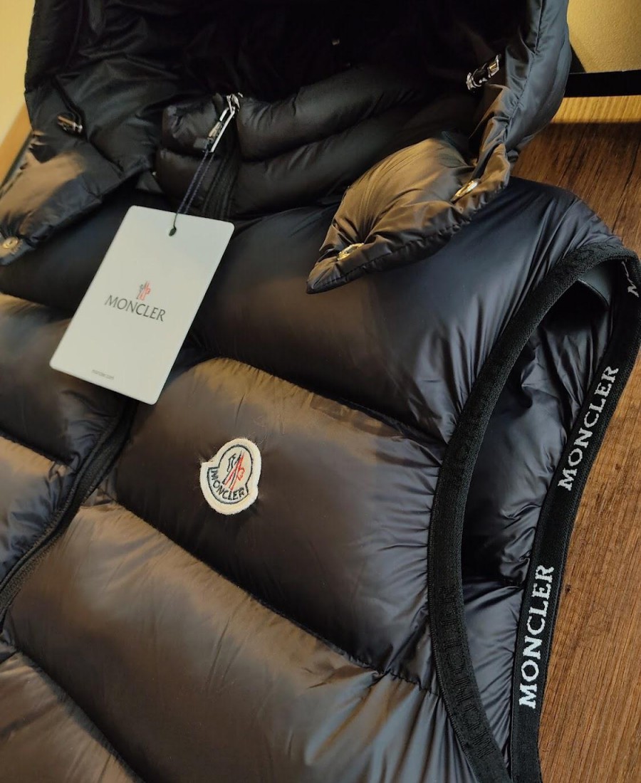 MONCLER YELEK 13