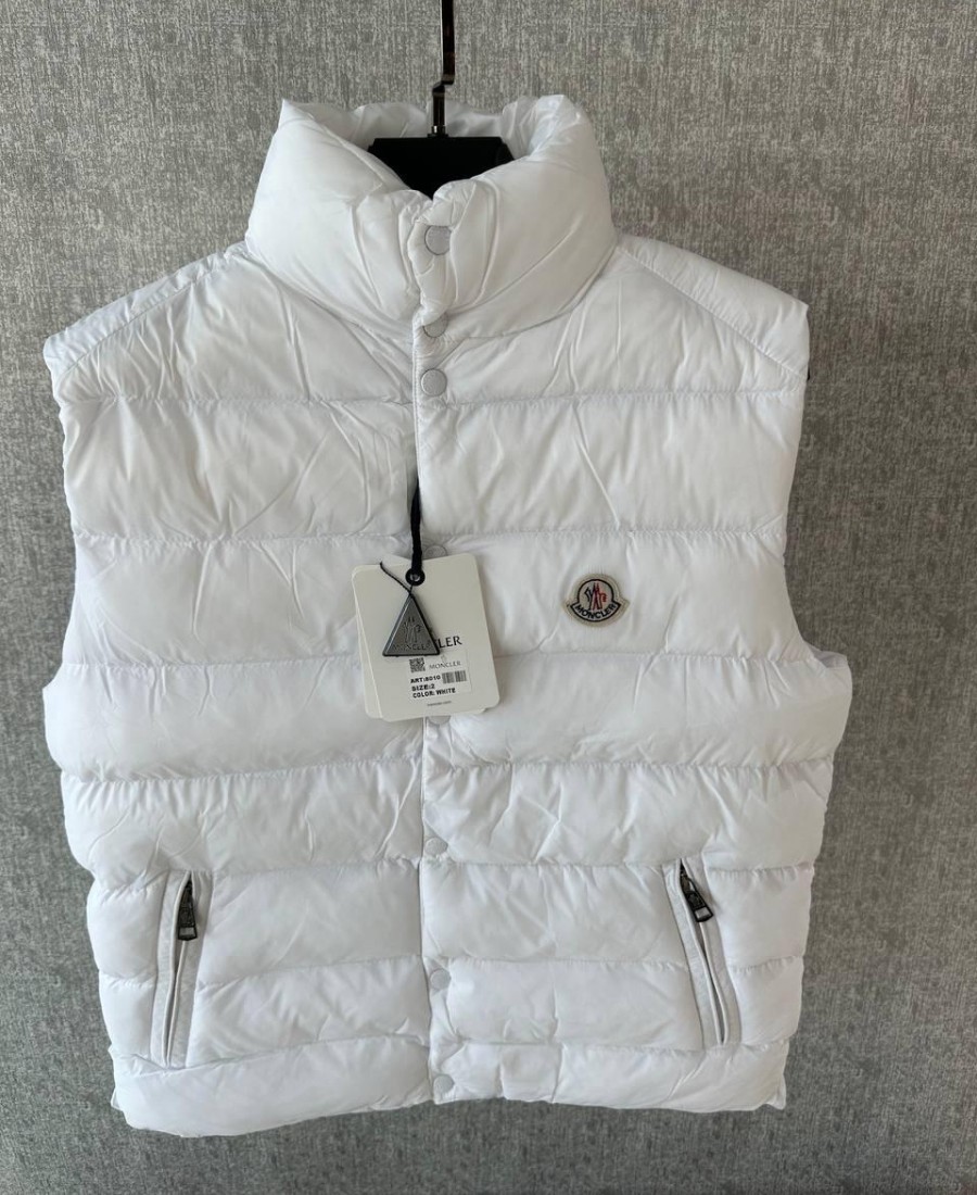 MONCLER YELEK 17