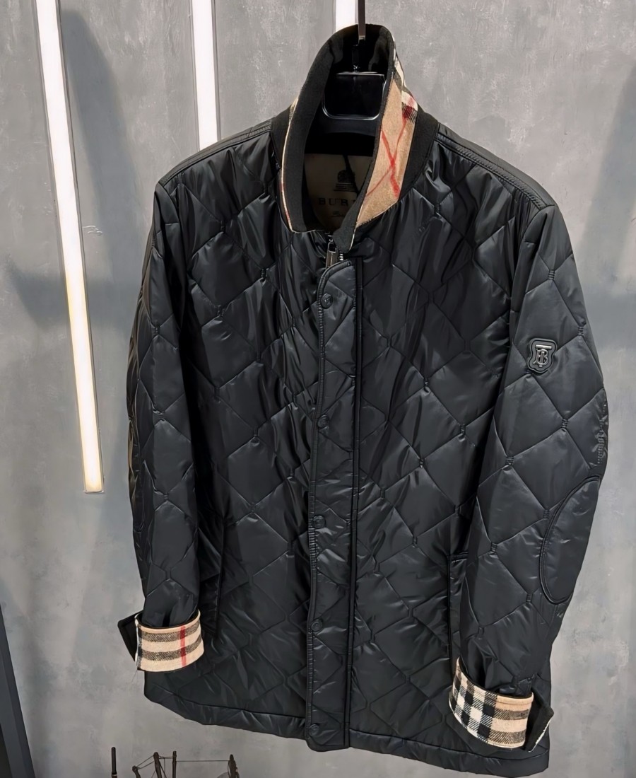 BURBERRY MONT 5