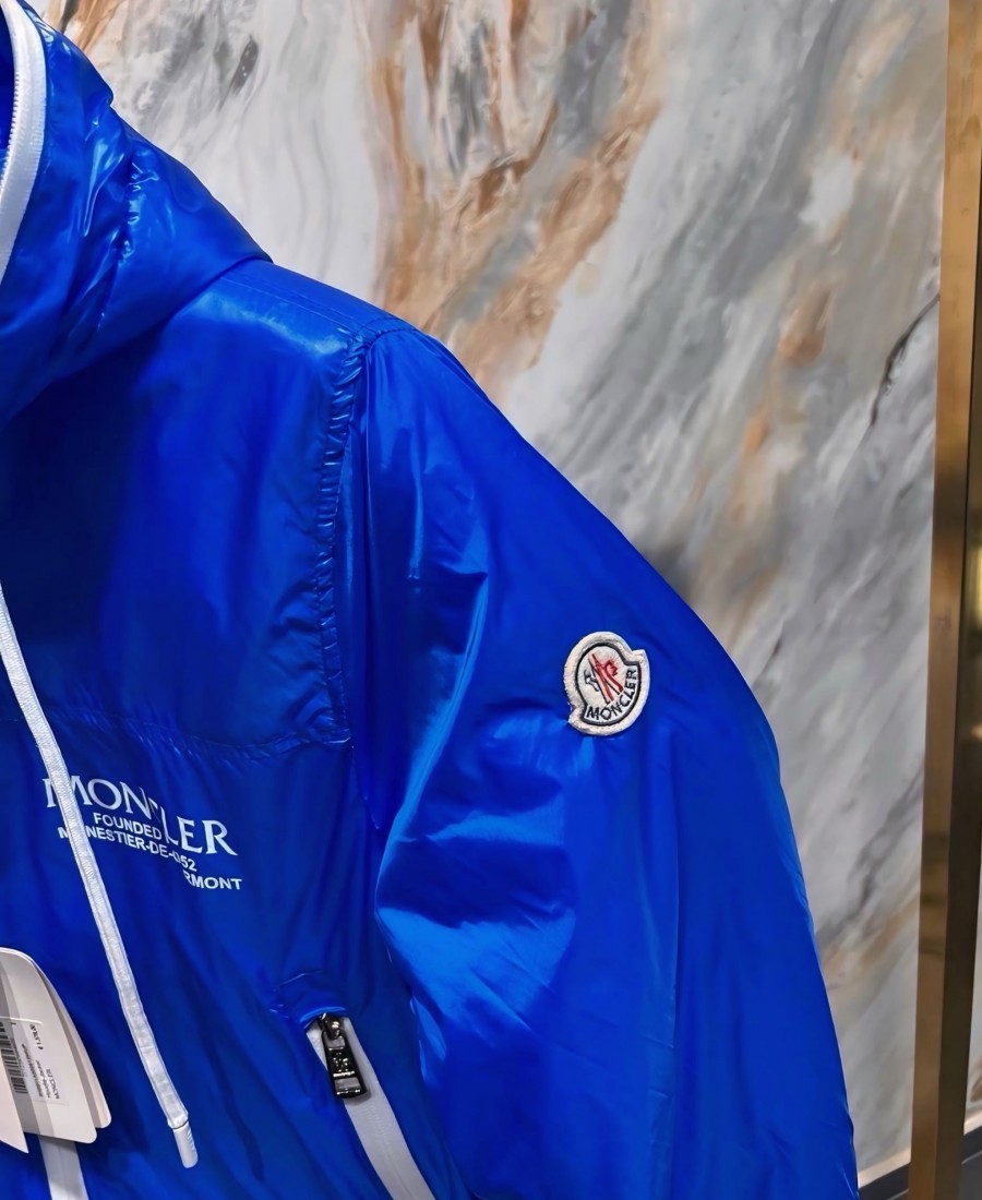 MONCLER MONT 36