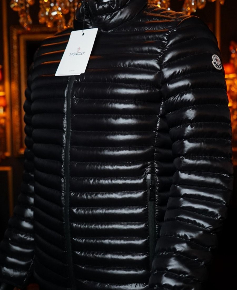 MONCLER MONT 19