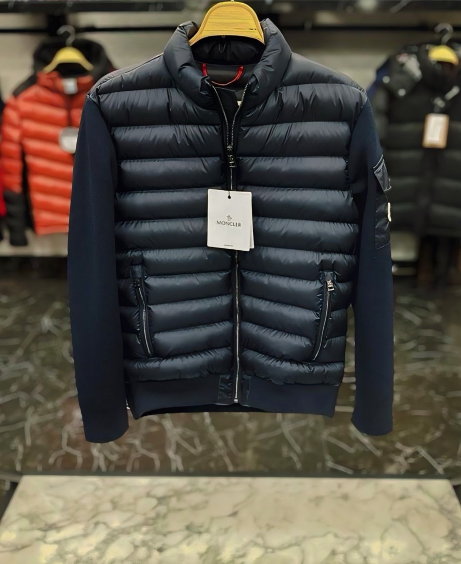 MONCLER MONT 33