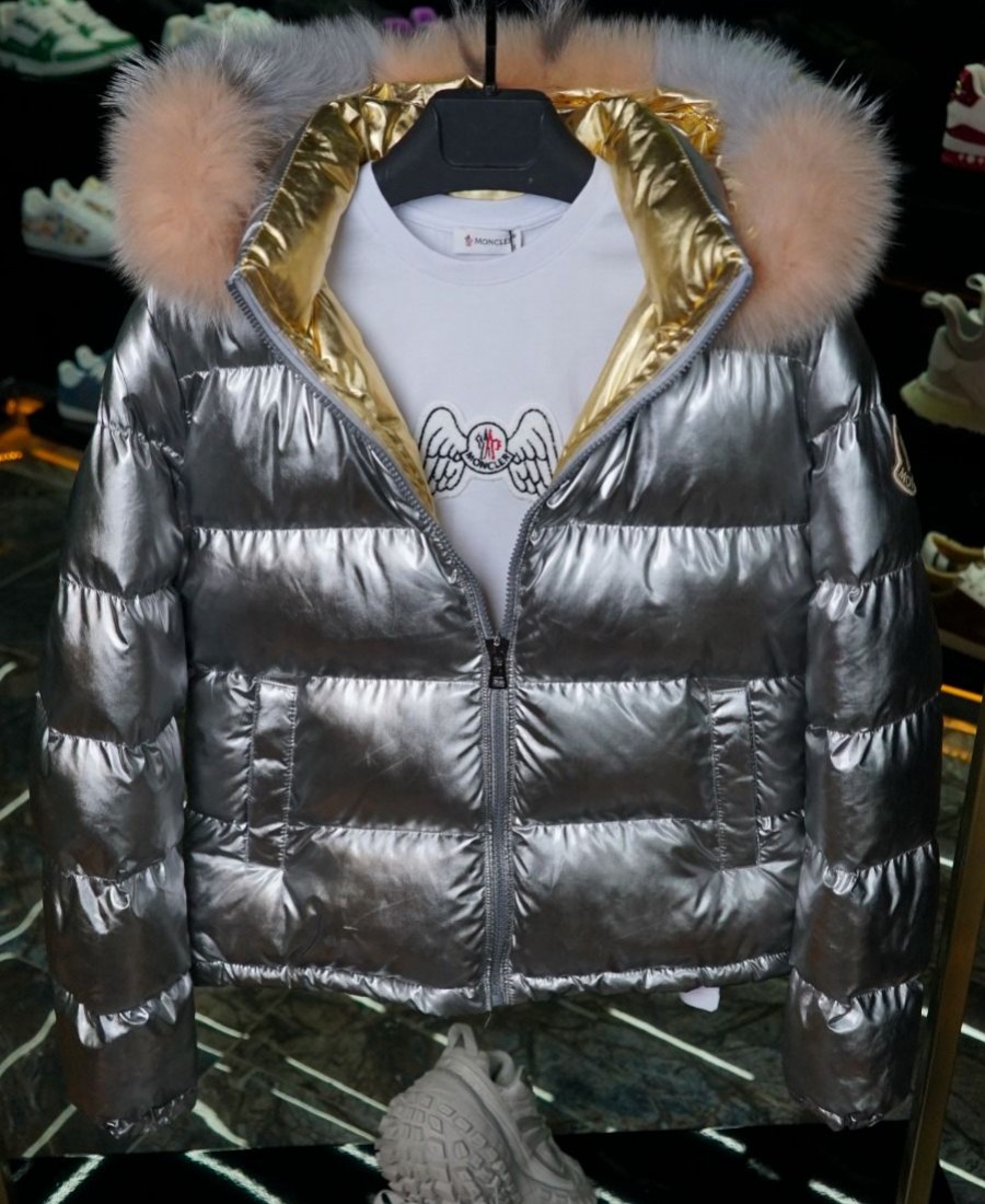 BAYAN MONT MONCLER 1